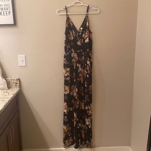 Floral jumpsuit with pockets!